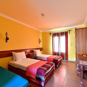 Club Zimmer mit Kingsize-Bett